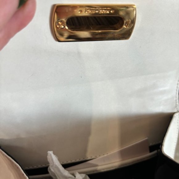 Ferragamo Ivory Mini - Picture 5 of 8